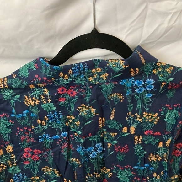 Bar III: slim fit stretch Blue long sleeve button down with floral pattern- L - Picture 11 of 16